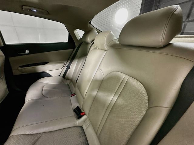 2018 Kia Optima EX - Photo 29