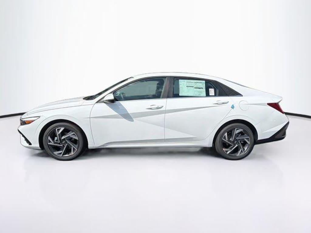 New 2026 Hyundai Elantra Limited Sedan