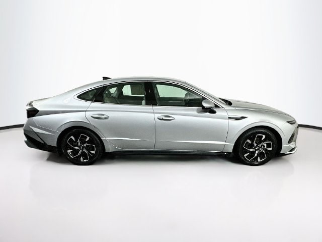 2024 Hyundai Sonata SEL - Photo 10