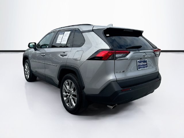2021 Toyota RAV4 XLE Premium - Photo 6
