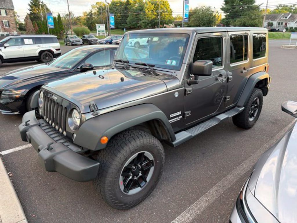 Used 2014 Jeep Wrangler Unlimited Sport SUV