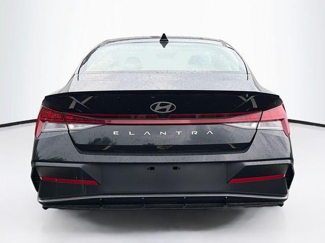 2026 Hyundai Elantra SEL - Photo 6