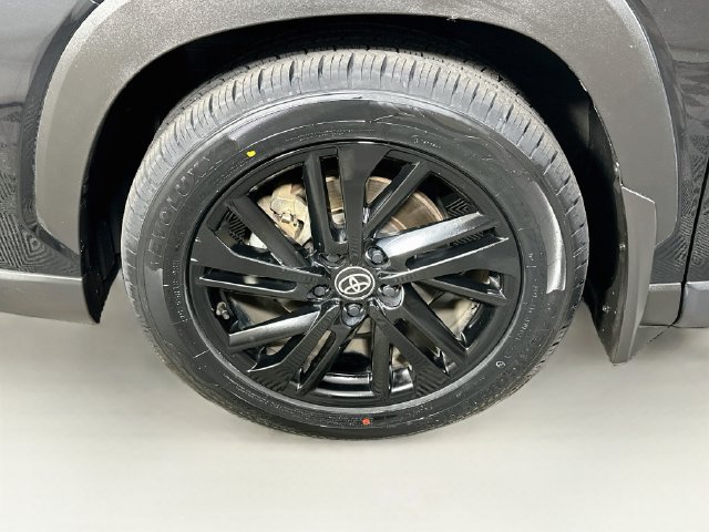 2024 Toyota Corolla Cross Nightshade - Photo 35