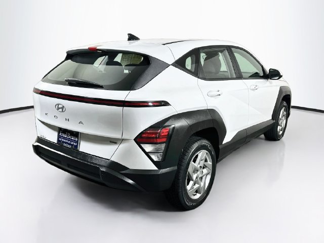 2024 Hyundai Kona SE - Photo 9
