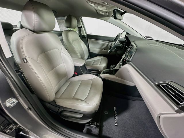 2020 Hyundai Elantra Limited - Photo 32