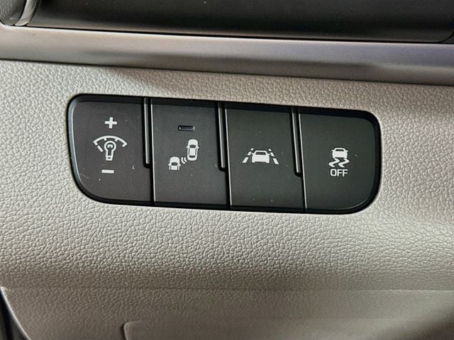 2020 Hyundai Elantra Limited - Photo 13