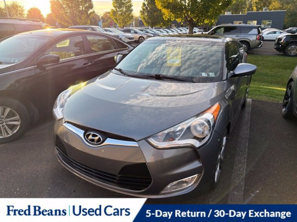 Used 2016 Hyundai Veloster Base Hatchback