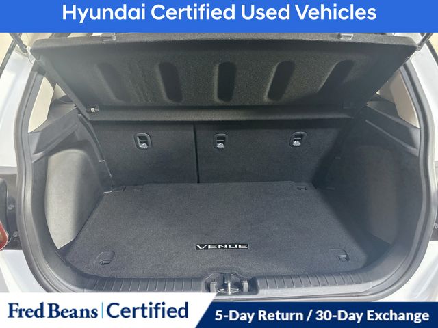 2023 Hyundai Venue SEL - Photo 11