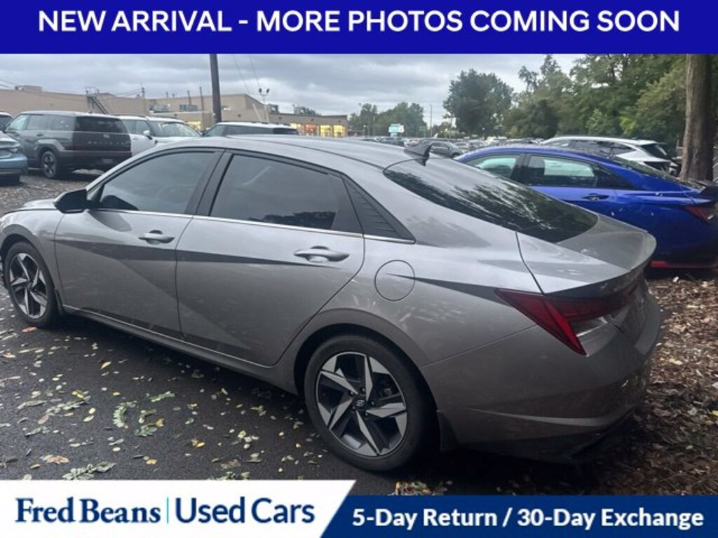 Used 2023 Hyundai Elantra Limited Sedan