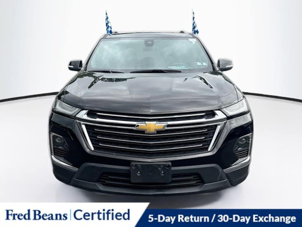 Used 2023 Chevrolet Traverse LT SUV