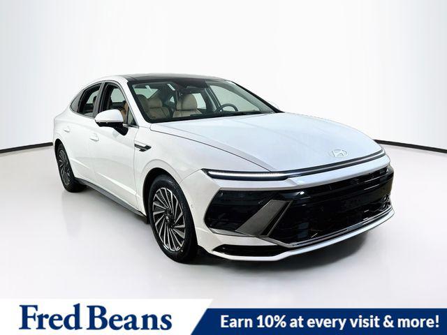 2026 Hyundai Sonata Hybrid Sedan 