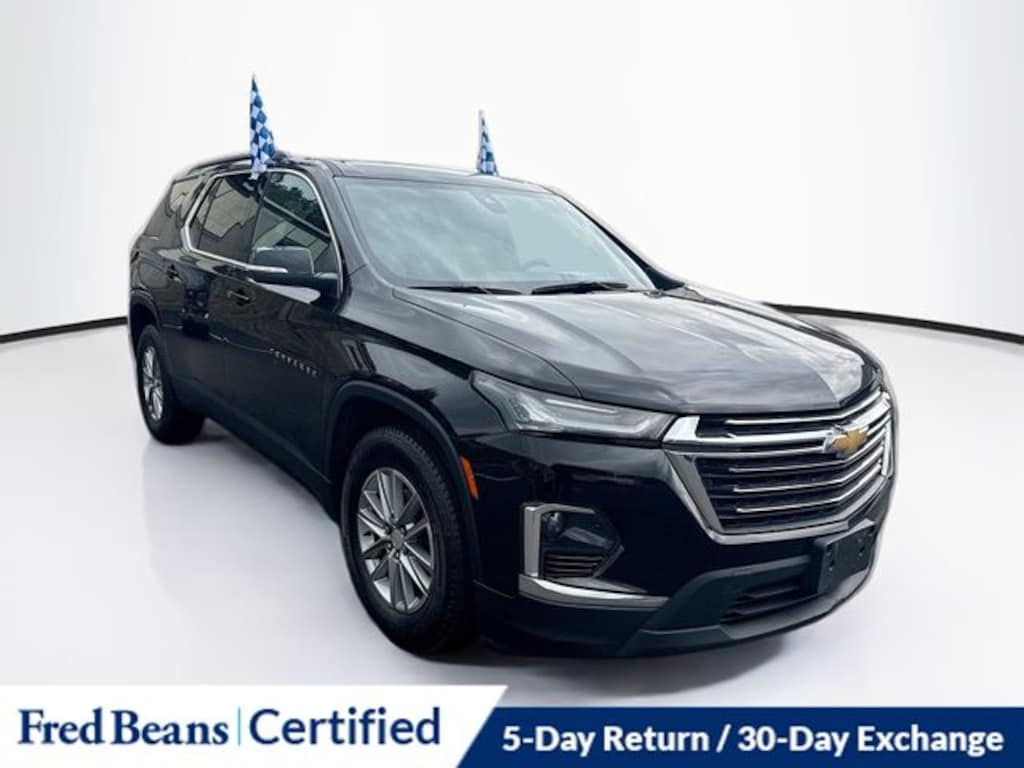 Used 2023 Chevrolet Traverse LT SUV