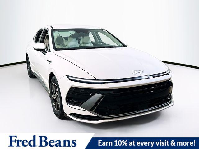 2026 Hyundai Sonata Hybrid