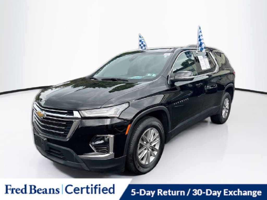 Used 2023 Chevrolet Traverse LT SUV