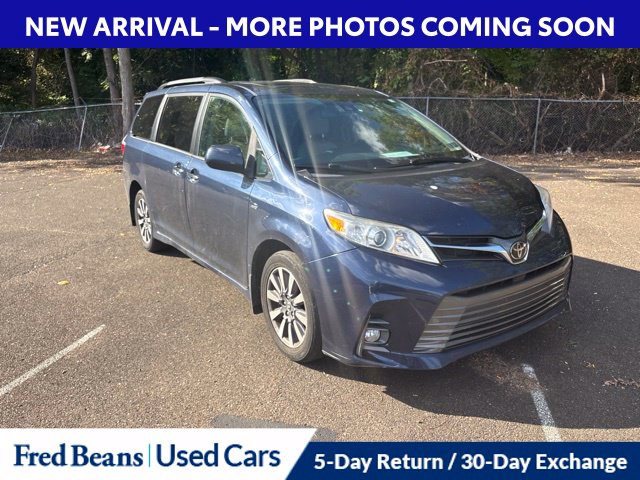 Used 2020 Toyota Sienna XLE Minivan/Van
