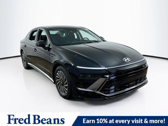 2026 Hyundai Sonata Hybrid Sedan 