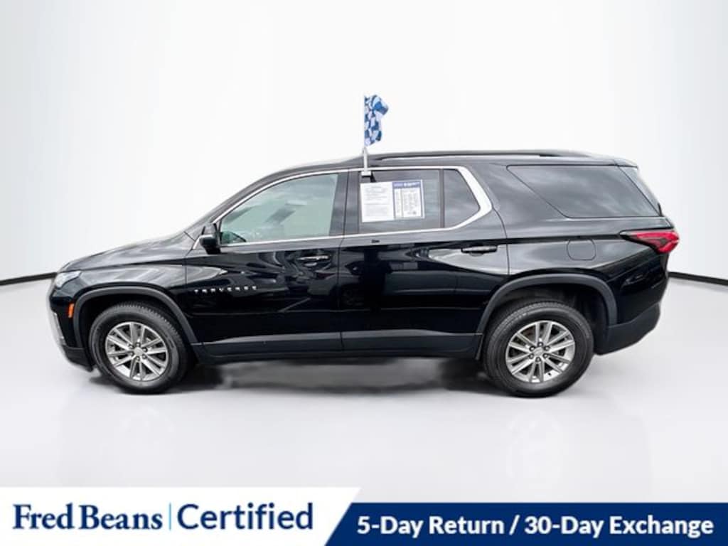 Used 2023 Chevrolet Traverse LT SUV