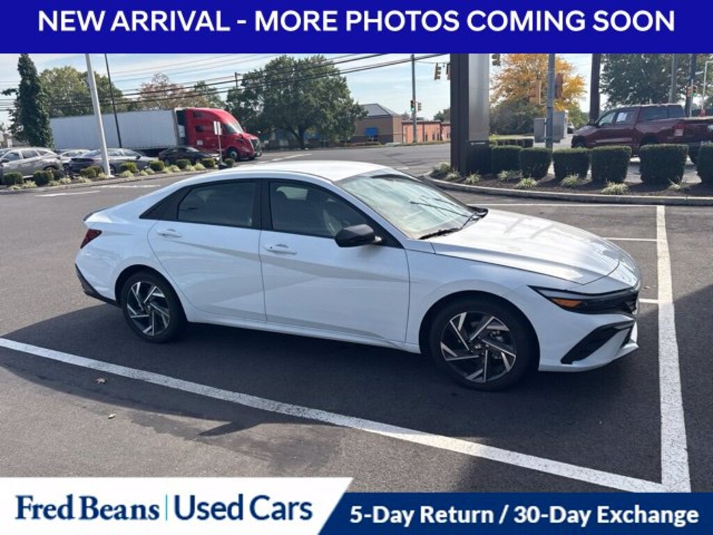 Used 2025 Hyundai Elantra Hybrid SEL Sport Sedan