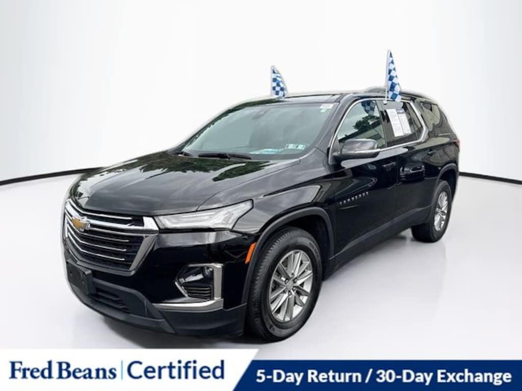 Used 2023 Chevrolet Traverse LT SUV