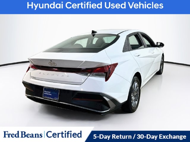 2024 Hyundai Elantra SEL - Photo 12