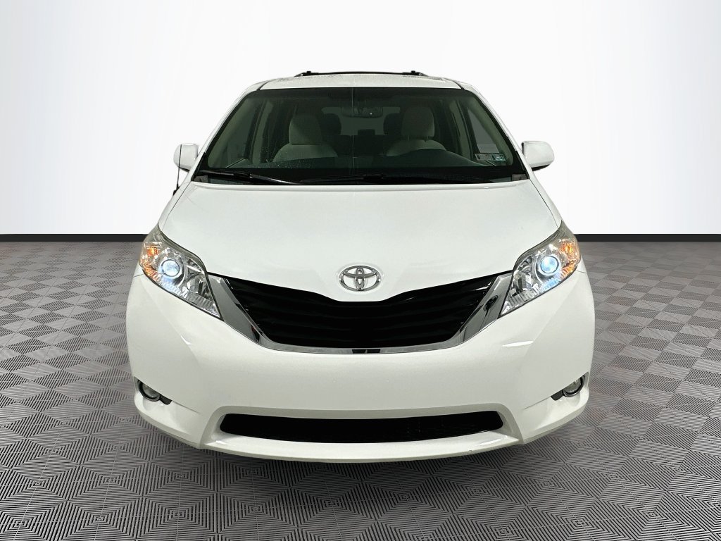 Used 2013 Toyota Sienna LE with VIN 5TDJK3DC0DS061467 for sale in New Holland, PA