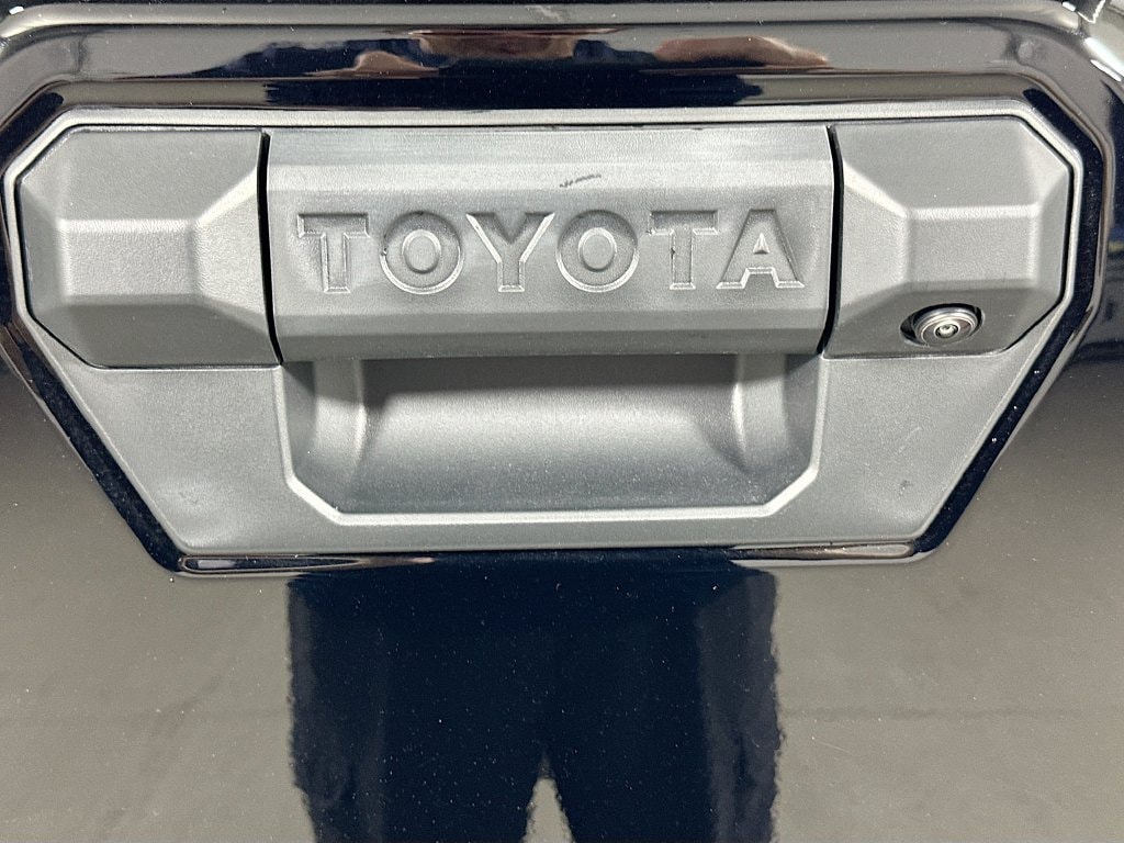 2026 Toyota Tacoma SR - Photo 20