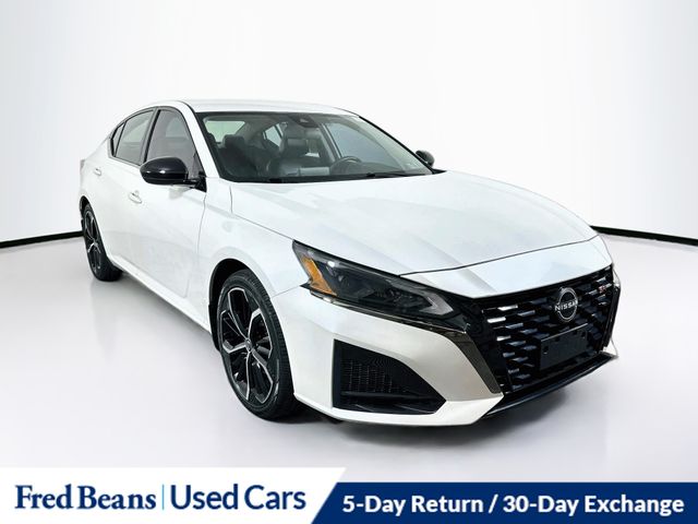 2023 Nissan Altima Sedan 