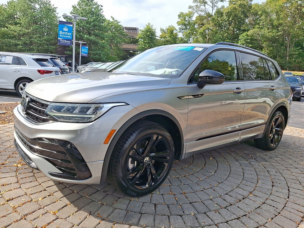 Certified 2023 Volkswagen Tiguan 2.0T SE R-Line Black SUV