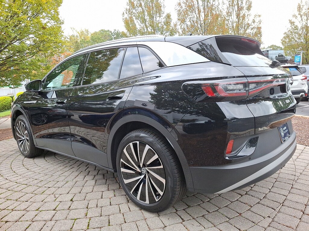 Certified 2023 Volkswagen ID.4 Pro S Plus w/SK On Battery w/VW Sound SUV