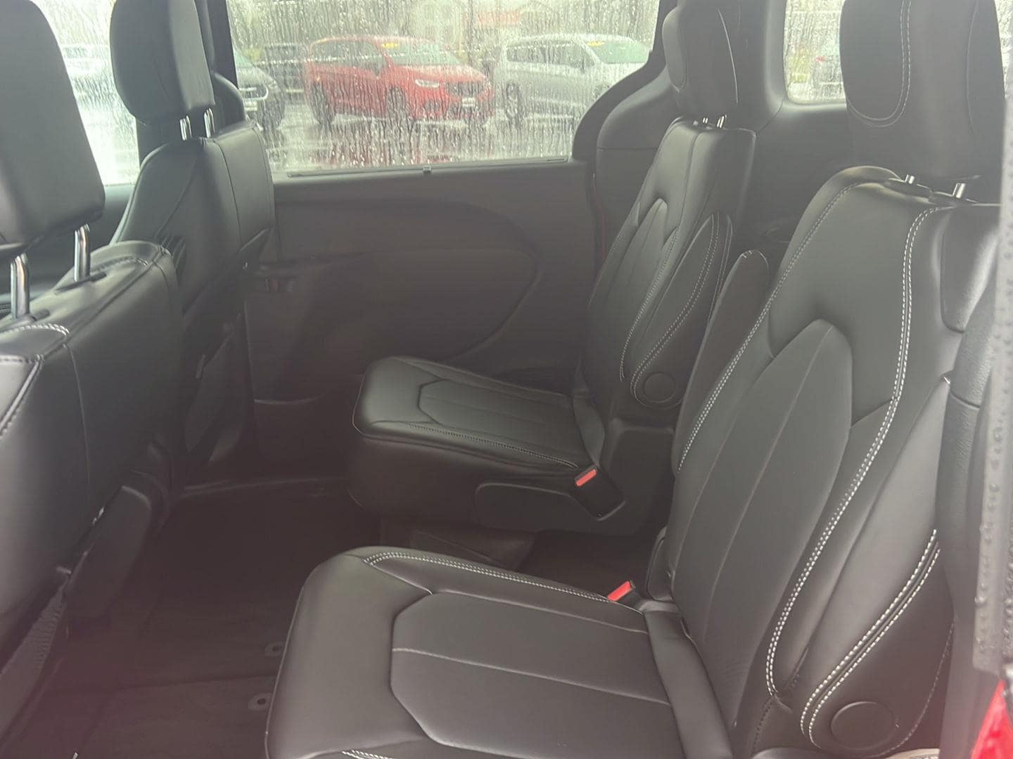 2026 Chrysler Pacifica Select - Photo 12