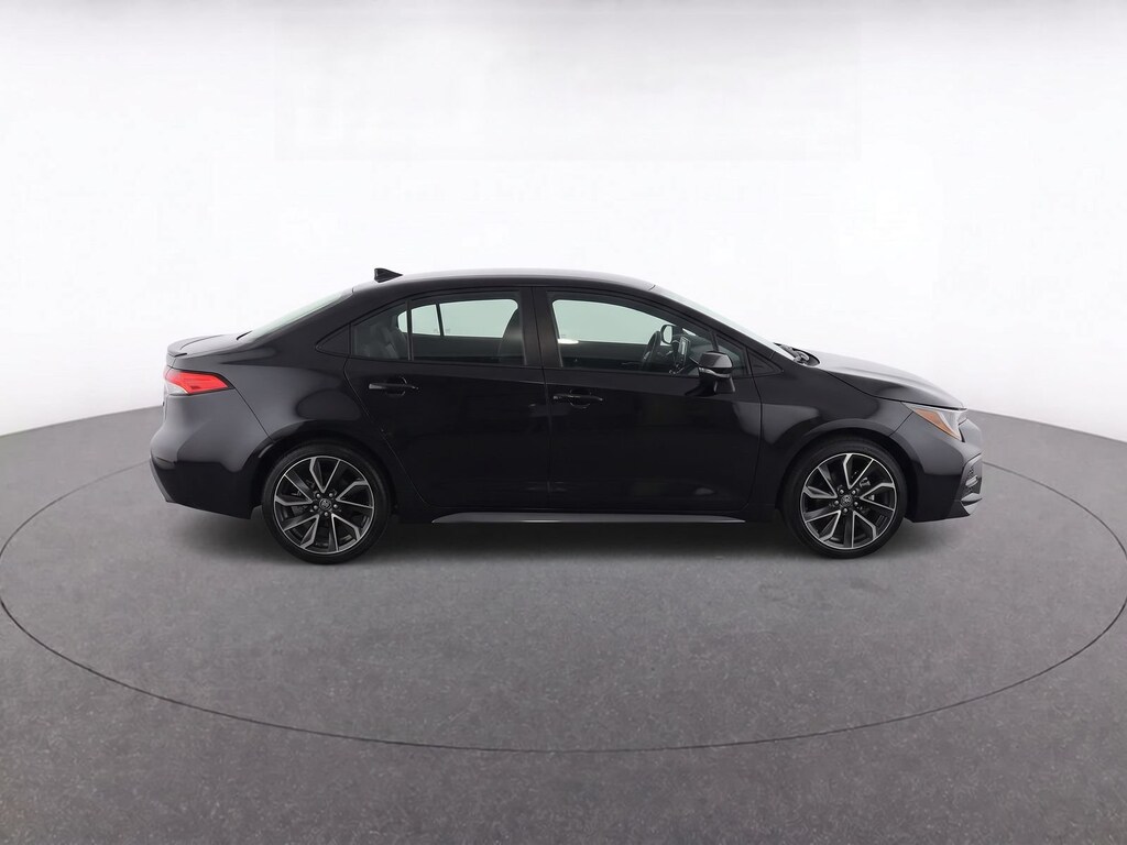Used 2020 Toyota Corolla SE Sedan