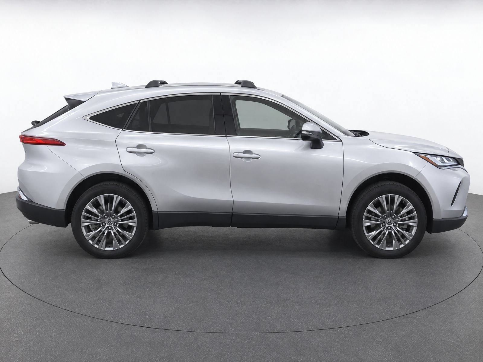 Used 2022 Toyota Venza XLE SUV