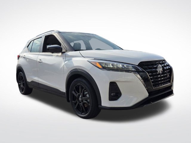 Used 2023 Nissan Kicks SR SUV
