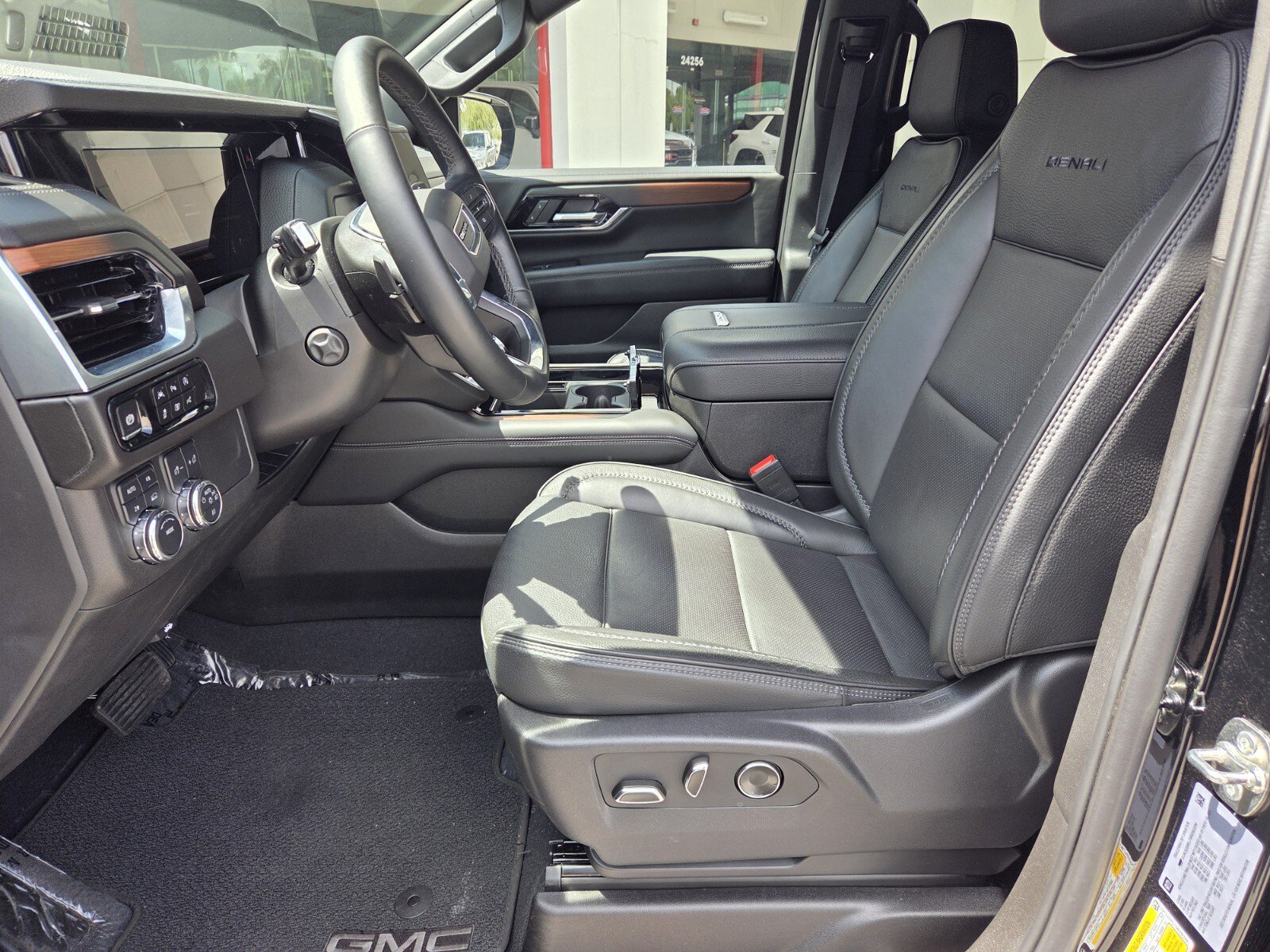 Certified 2025 GMC Yukon Denali SUV