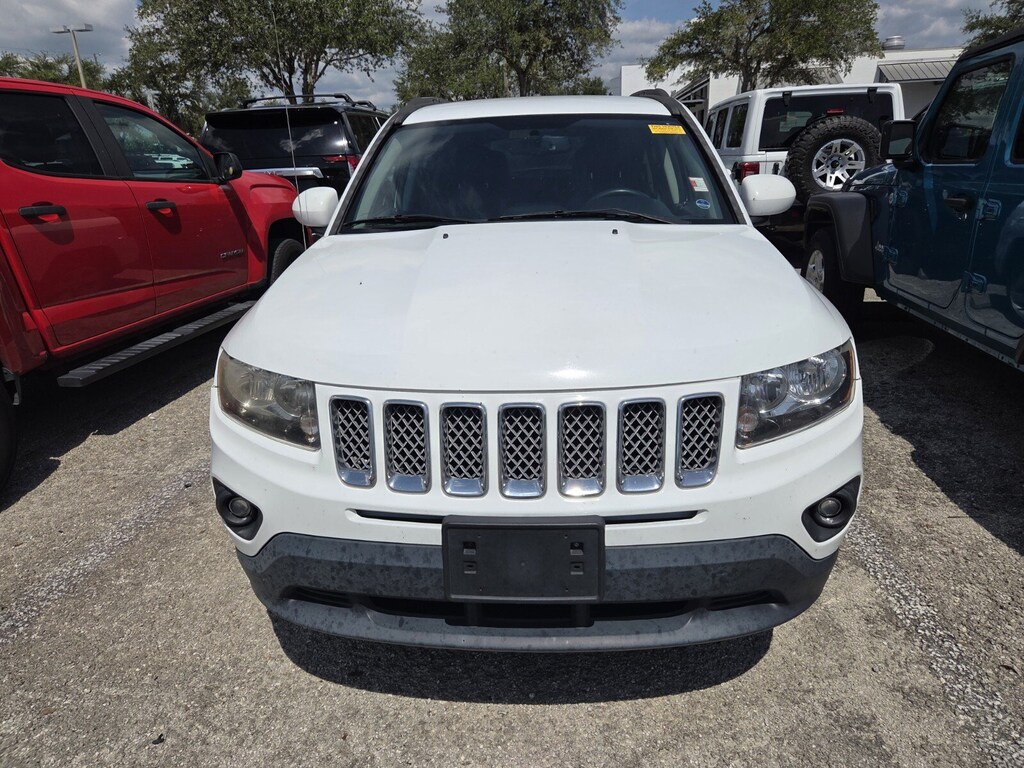 Used 2017 Jeep Compass Latitude FWD SUV
