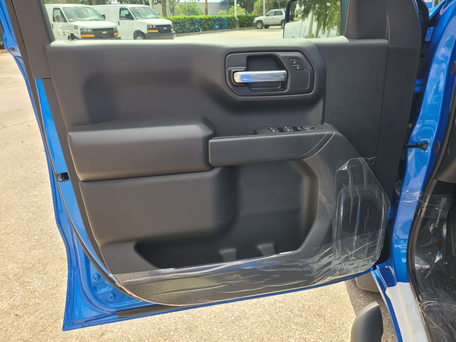 2025 Chevrolet Silverado 1500 Custom - Photo 25
