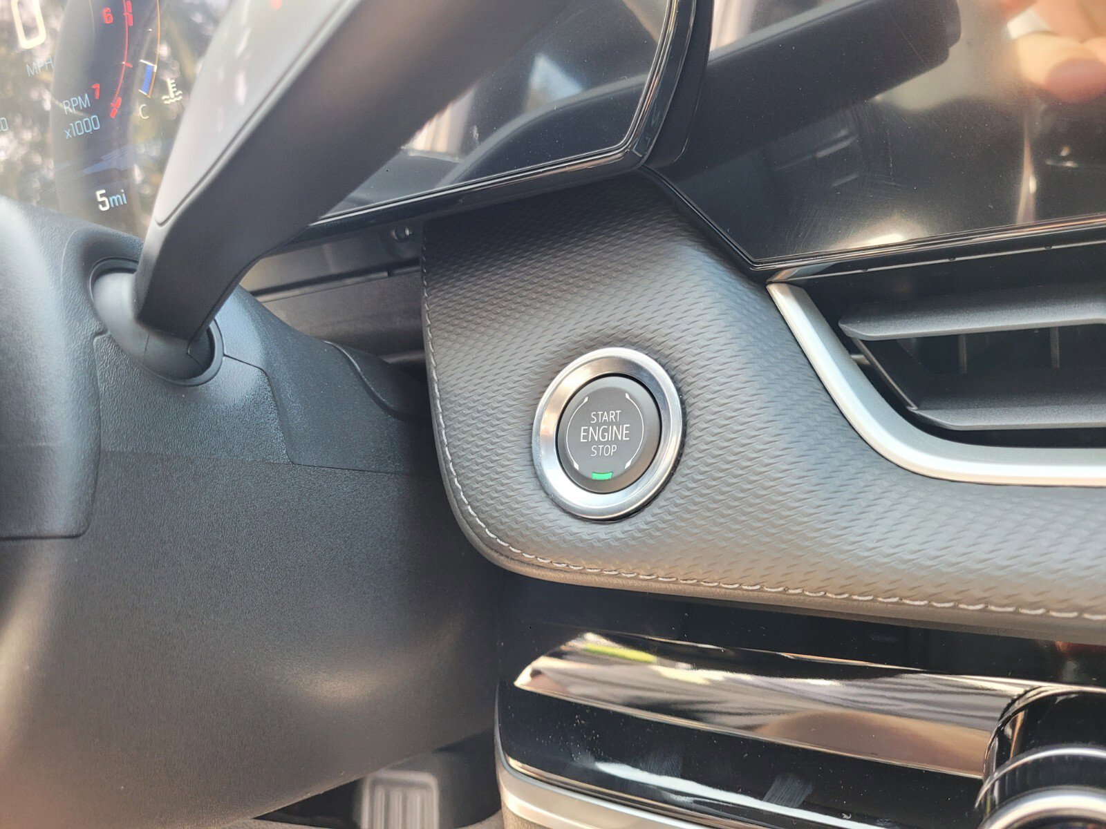 2026 Chevrolet Equinox LT - Photo 29