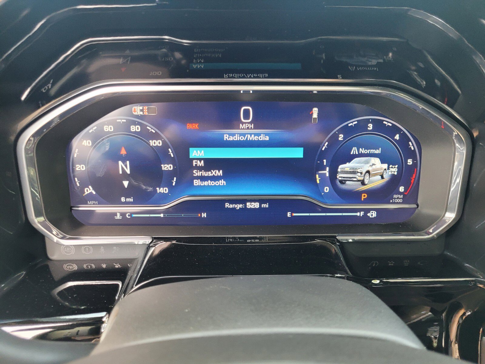 2025 Chevrolet Silverado 1500 LTZ - Photo 34