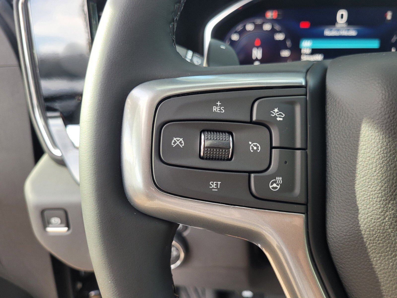 2025 Chevrolet Silverado 1500 LTZ - Photo 32