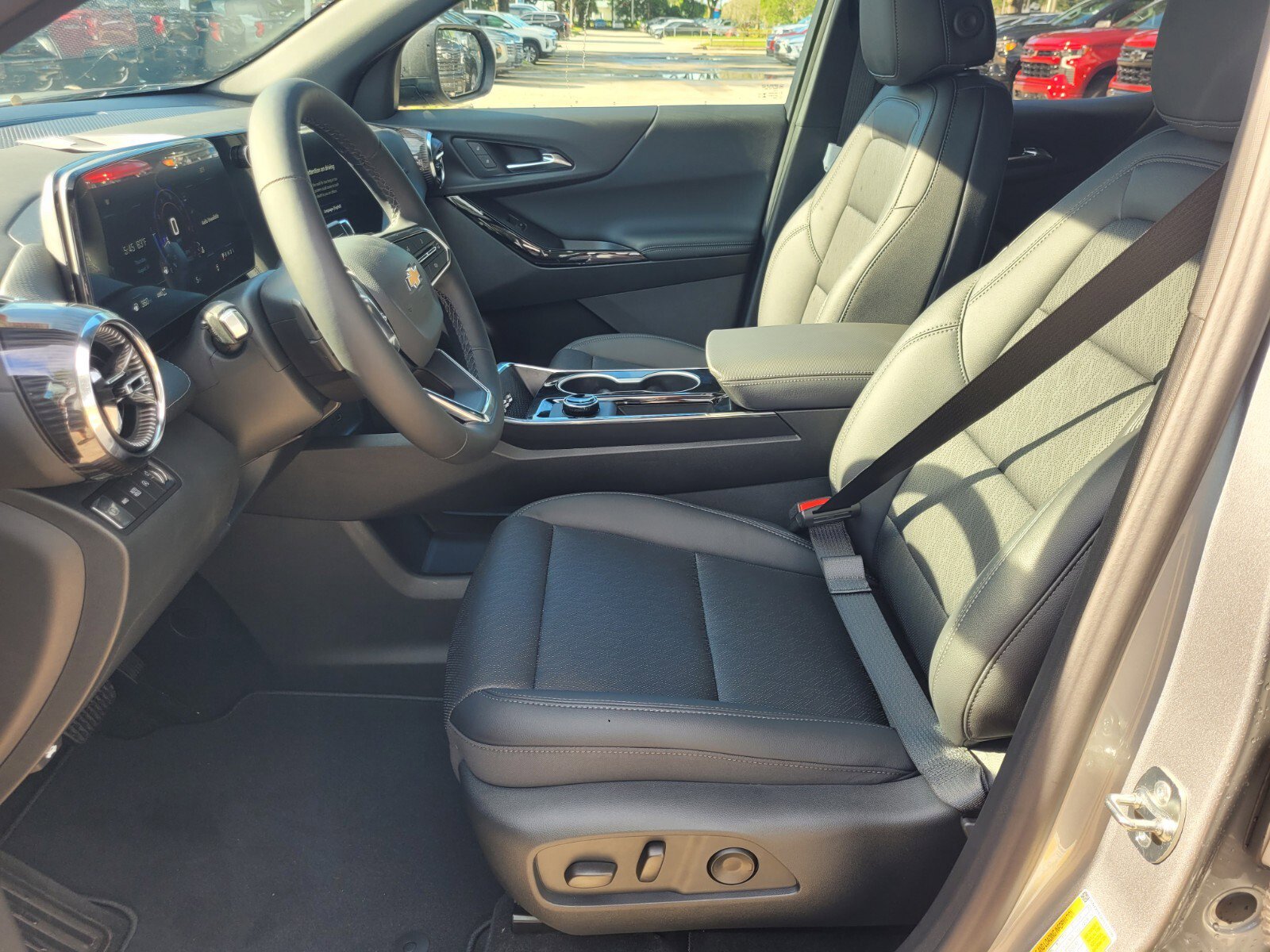 2026 Chevrolet Equinox LT - Photo 21
