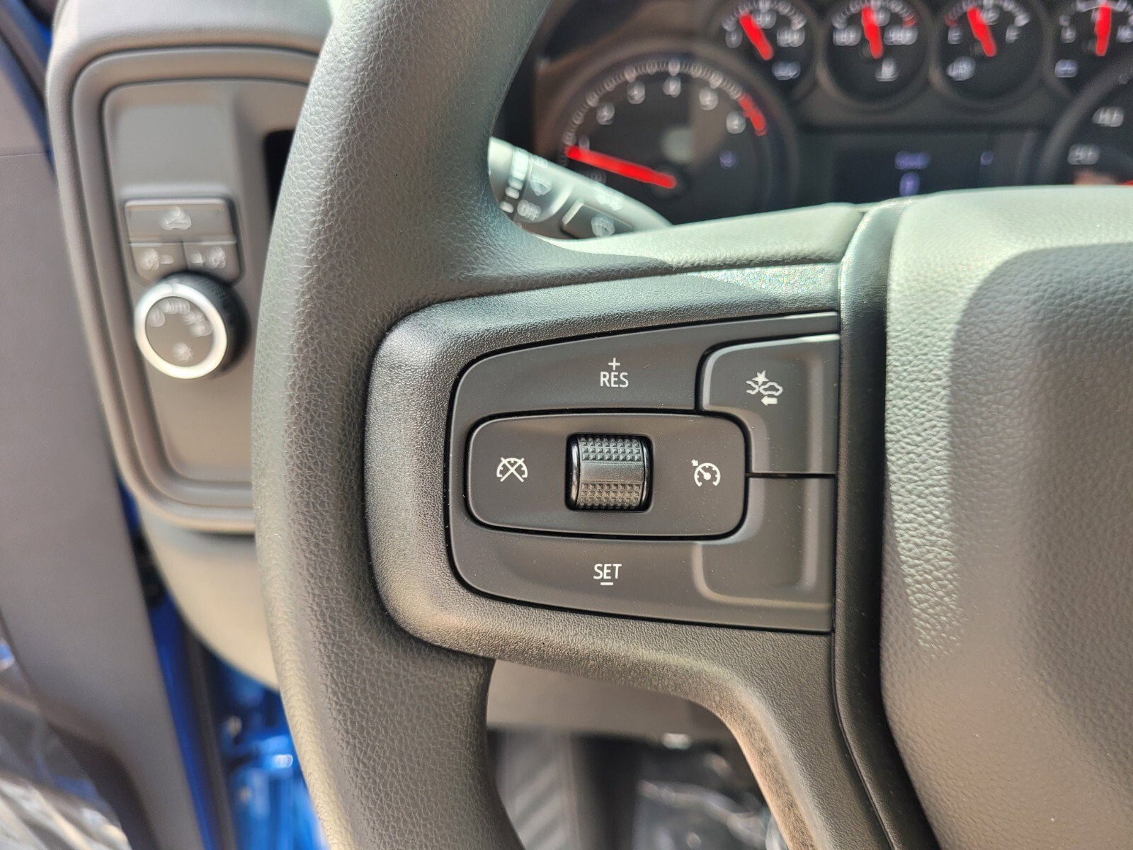 2025 Chevrolet Silverado 1500 Custom - Photo 34