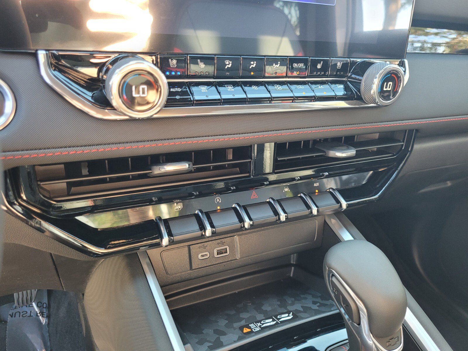 2026 Chevrolet Colorado Z71 - Photo 25