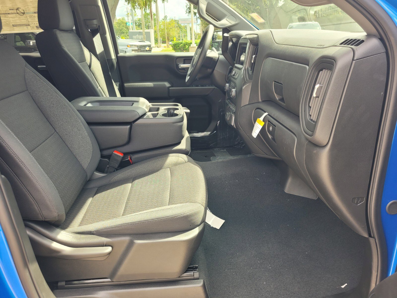 2025 Chevrolet Silverado 1500 Custom - Photo 14