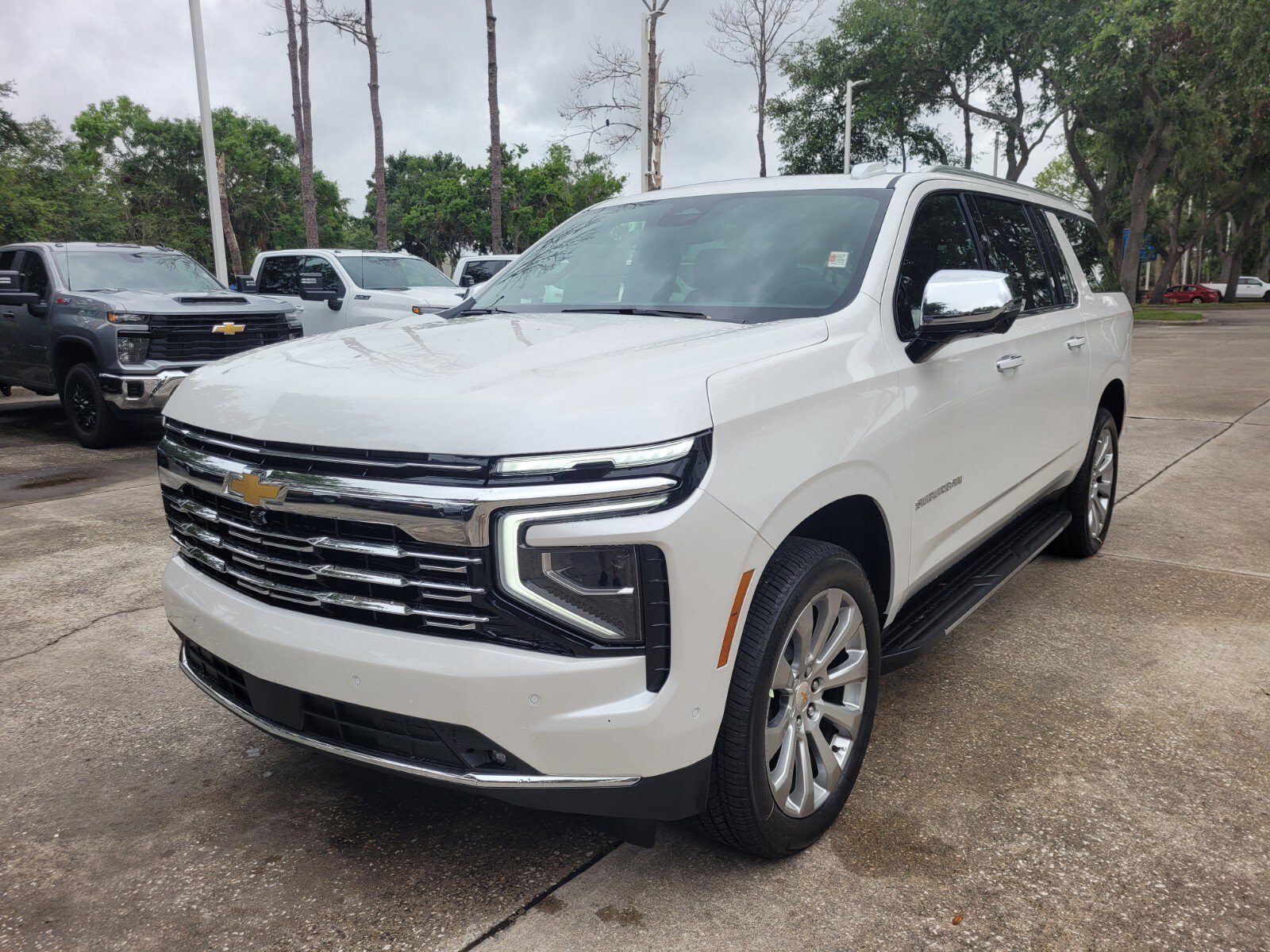 New 2025 Chevrolet Suburban Premier SUV
