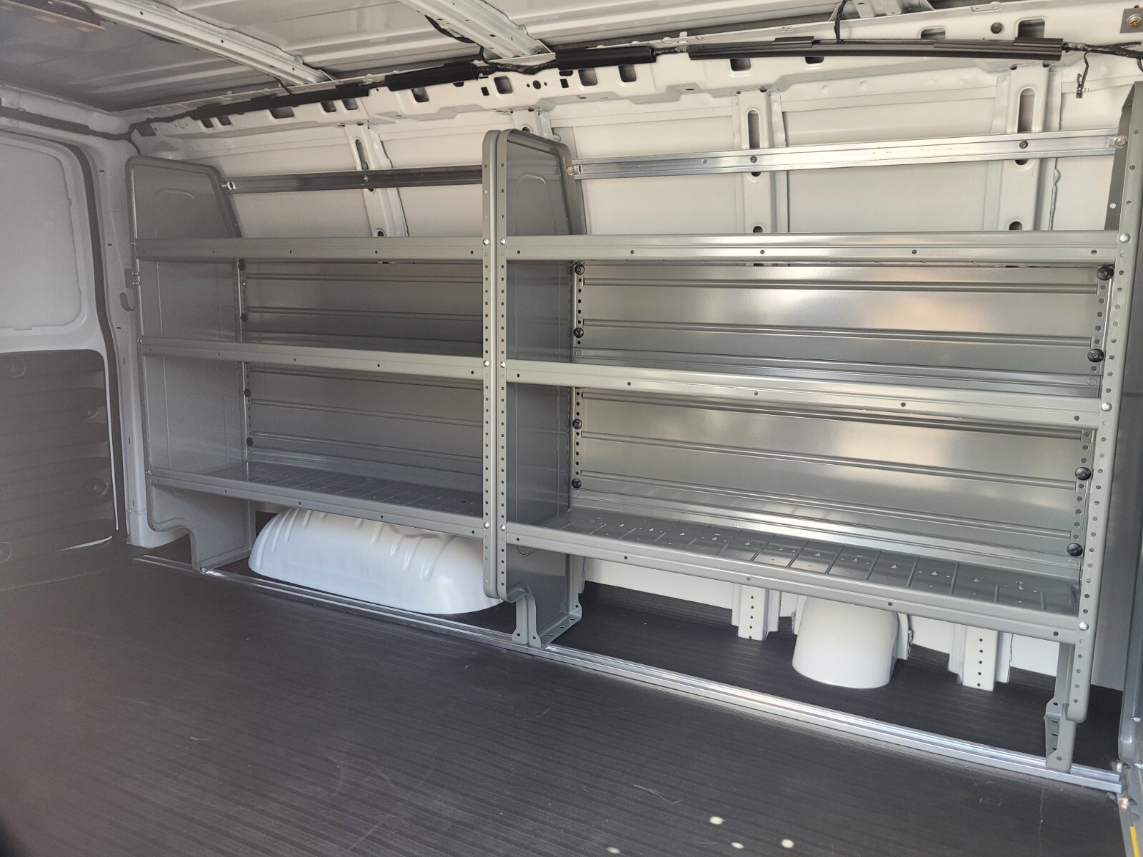 2025 Chevrolet Express Cargo Work Van - Photo 15