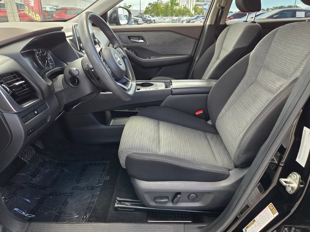 Used 2022 Nissan Rogue SV SUV
