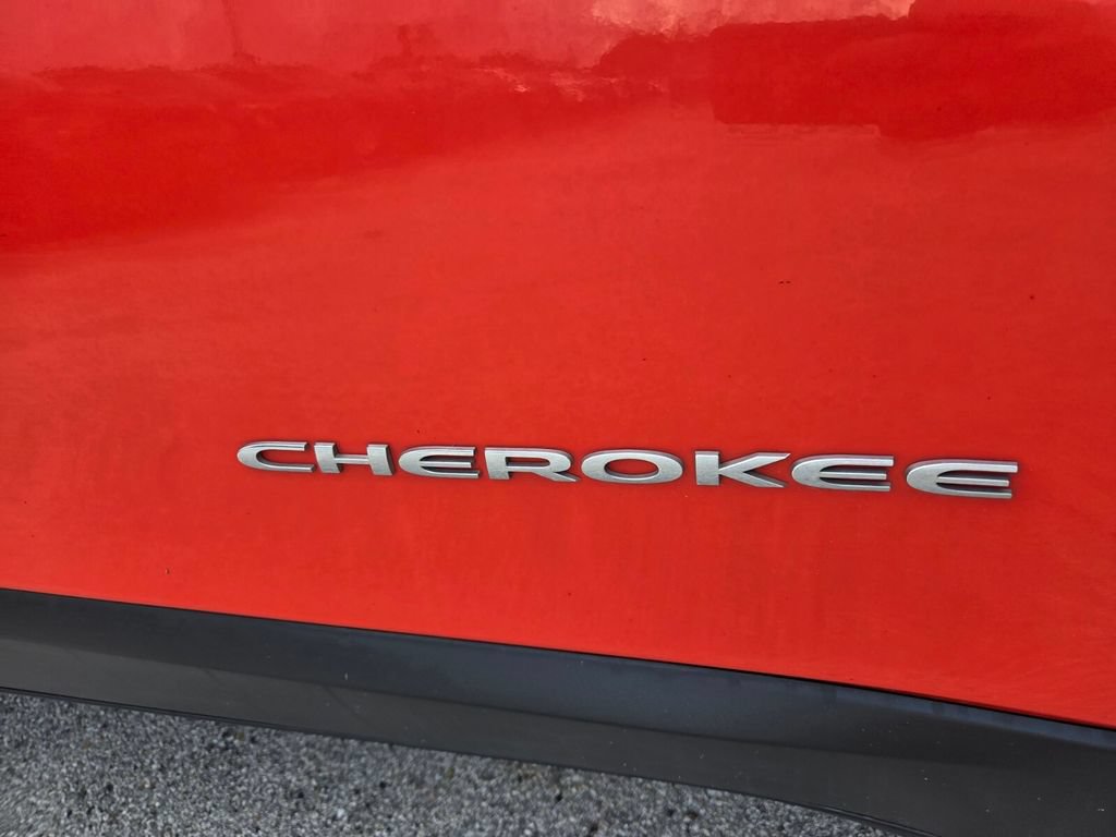 Used 2021 Jeep Cherokee Latitude Lux SUV