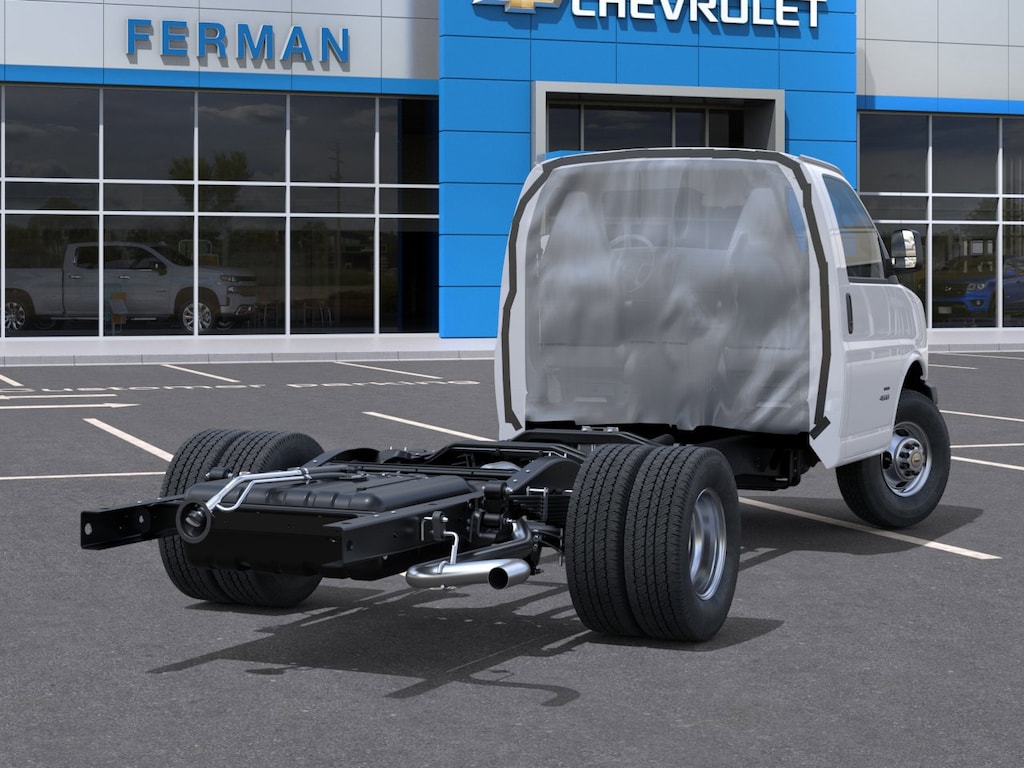 New 2026 Chevrolet Express Cutaway 4500 Van Truck