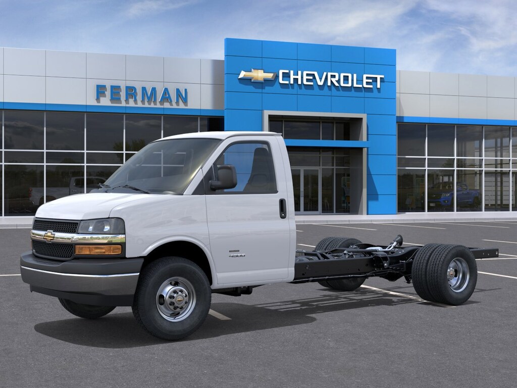 New 2026 Chevrolet Express Cutaway 4500 Van Truck