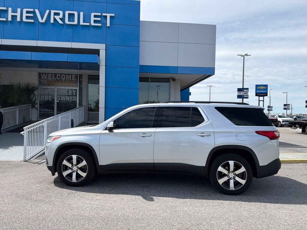 Used 2021 Chevrolet Traverse LT Leather SUV